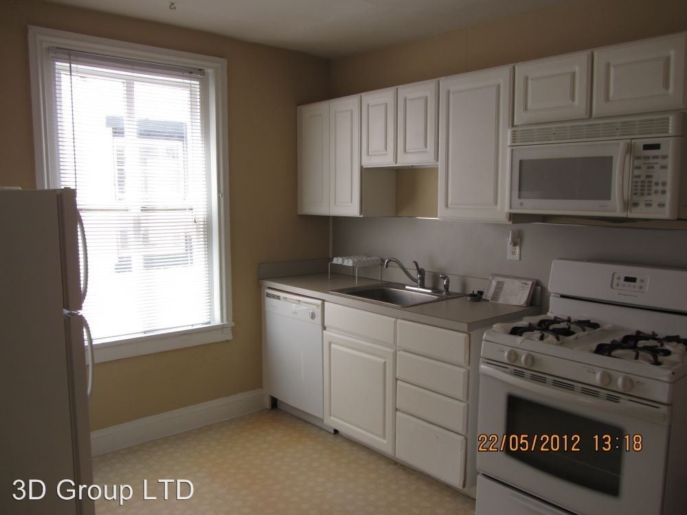 239 Bridge St, Phoenixville, PA 19460 Room for Rent in Phoenixville