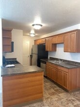 Building Photo - 3556-3558 Fisher Ct NE