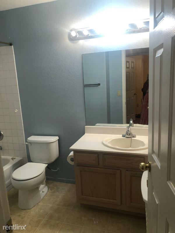 Building Photo - 2 br, 2 bath Condo - 4324 W Lake Mead Blvd...