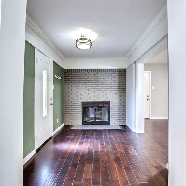 Foto del edificio - 1520 Sunnybrook Dr