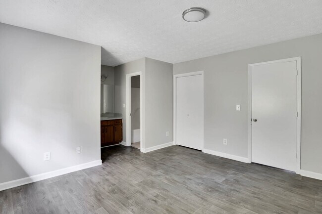 Foto del edificio - 5891 Sheldon Ct