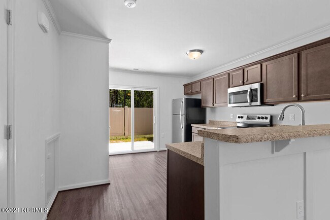 Building Photo - 512 Pate Dr