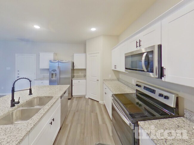 Foto del edificio - 418 Madison Way