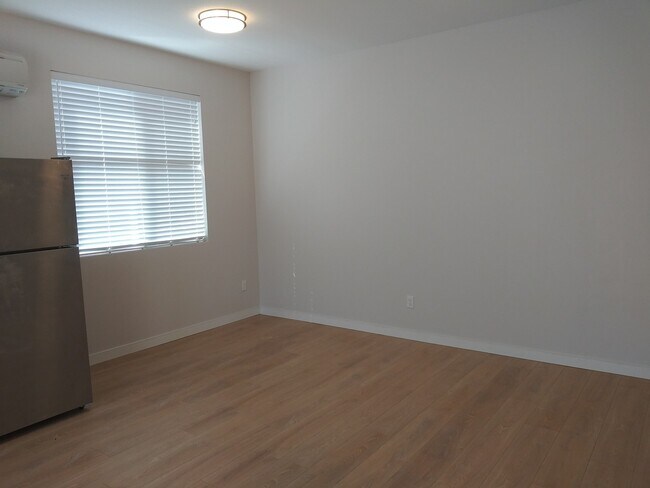 Foto del edificio - 406-410 N Alberta St