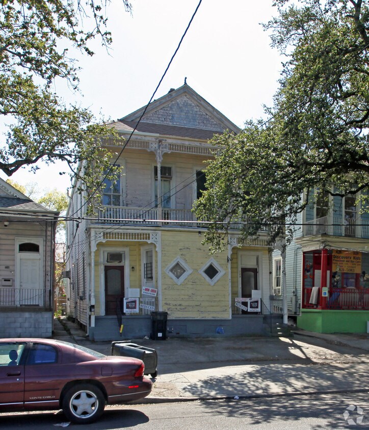 Building Photo - 122-124 S Jefferson Davis Pky