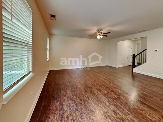 Foto del edificio - 123 Cobblestone Dr