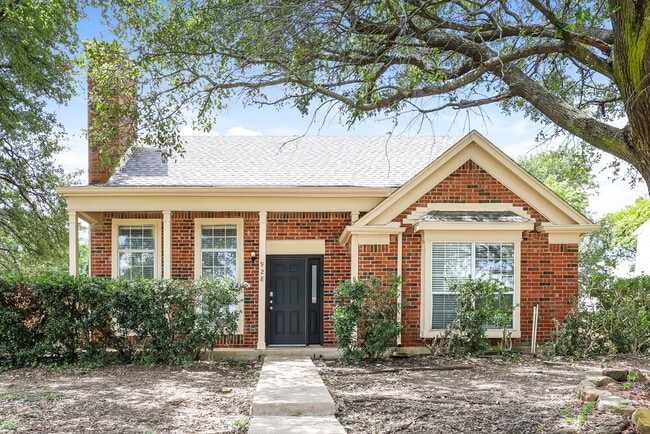 Building Photo - 928 Eagle Dr