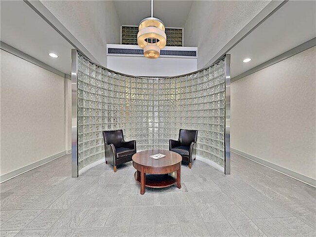 Building Photo - 2161 Peachtree Rd