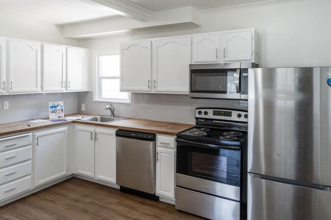 Building Photo - Single Family Home in Spokane Valley!!