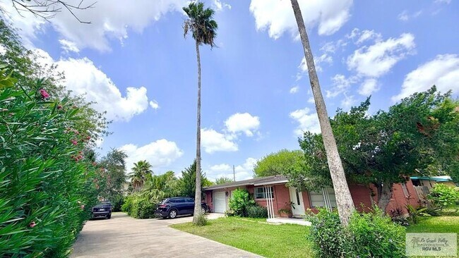 Foto del edificio - 1111 Rosemond Ct