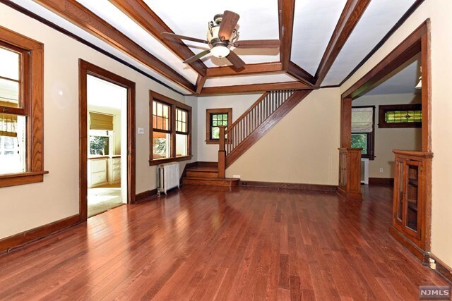 Building Photo - 101 W Saddle River Rd