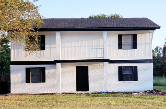 Foto del edificio - 405 Willett Pl Blvd