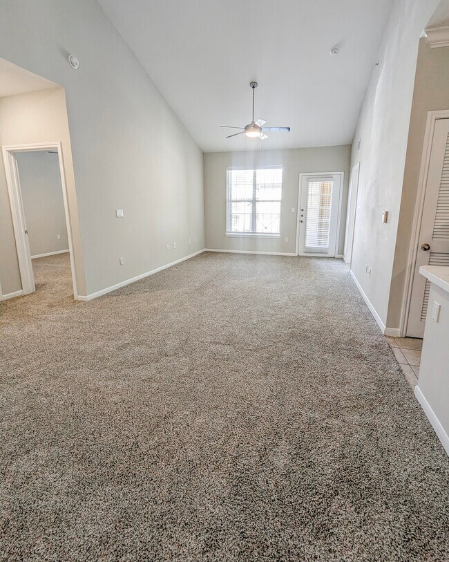 Living Room - Woodland Hills Luxury Apartments