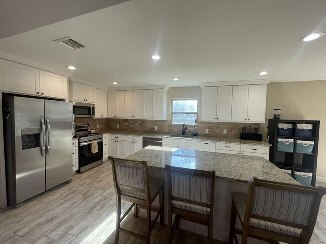 Building Photo - 2750 Cabaniss Ln