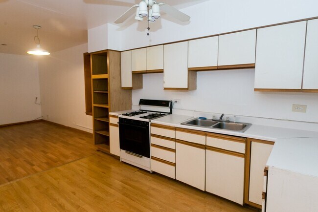 Foto del edificio - 1065 W Fry St