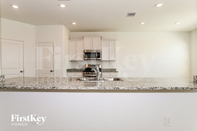 Foto del edificio - 23939 Steep Climb Dr