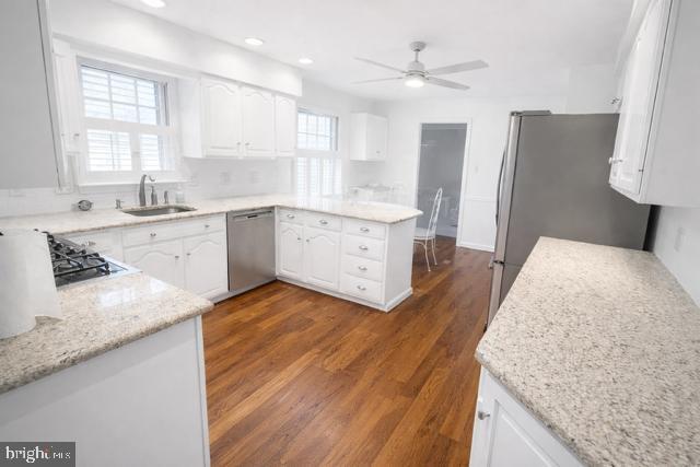 Foto del edificio - 402 Norwood Rd