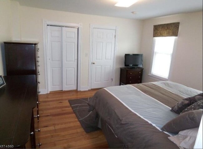 Bedroom 2 - 51 Hillside Ave