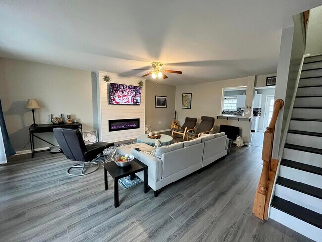 Sala de estar - 46 Myatt Ct