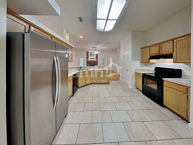 Foto del edificio - 2700 Darwin Ct