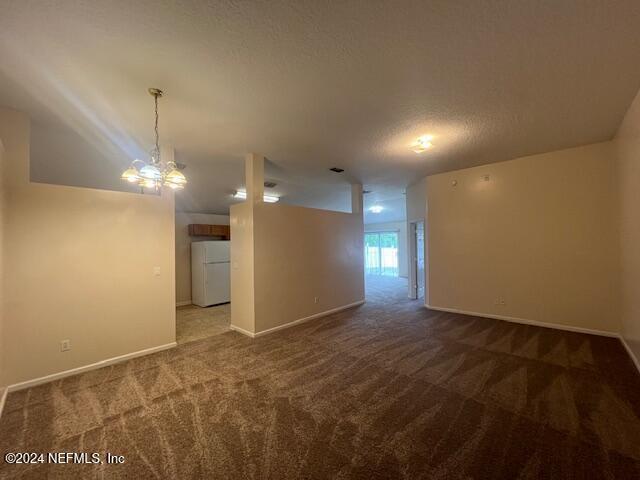 Foto del edificio - 315 Brier Rose Ln