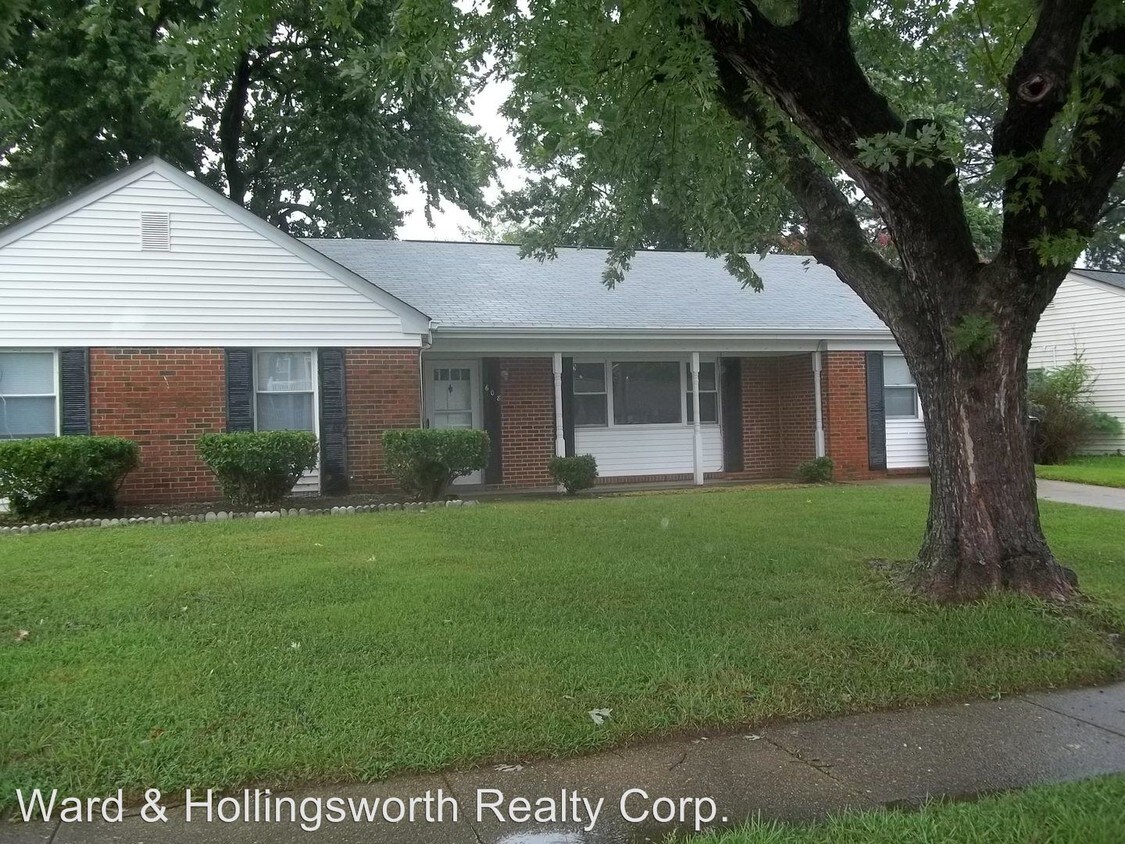 Foto principal - 3 br, 2 bath House - 608 Whitechapel Drive