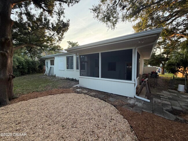 Foto del edificio - 117 Magnolia Dr