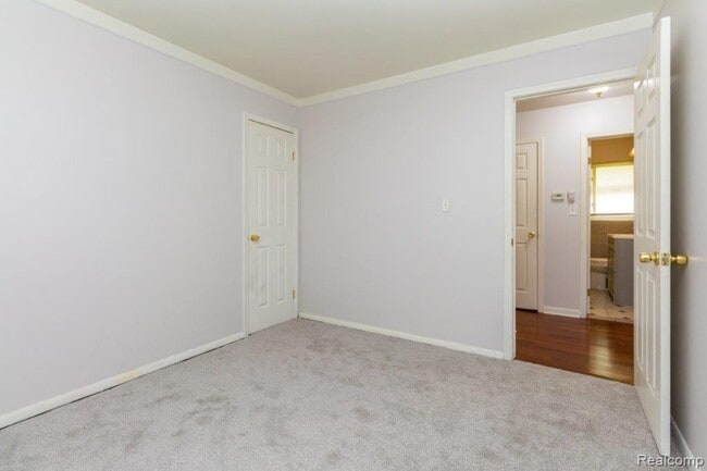 Building Photo - 26211 Linwood St