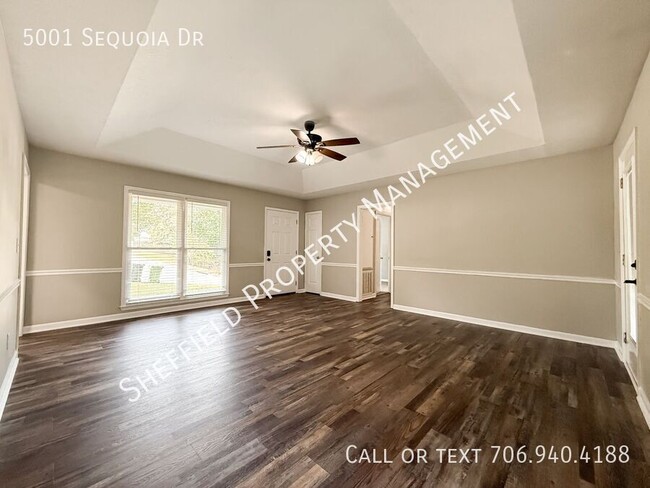 Building Photo - 5001 Sequoia Dr