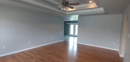 Building Photo - 8525 Sunflower Ln