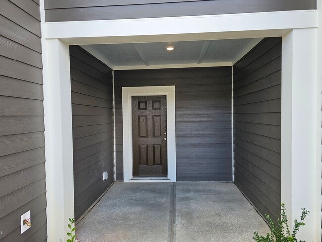 Foto del edificio - Beautiful Townhome in Concord! Great schools!