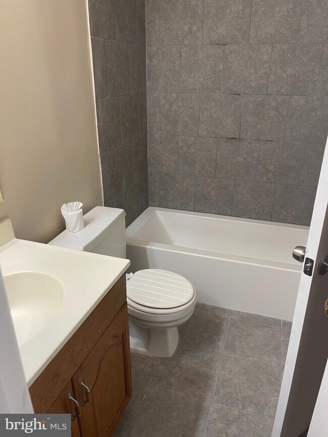 Foto del edificio - 2895 Madeira Ct