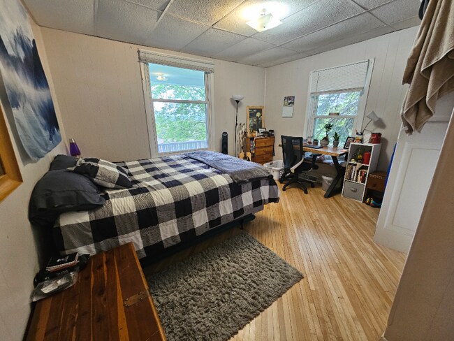 Foto del edificio - 2241 W 11th St
