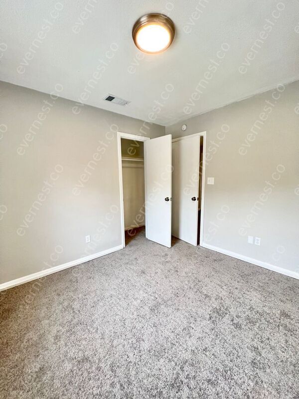 Foto del edificio - 3200 Potter St