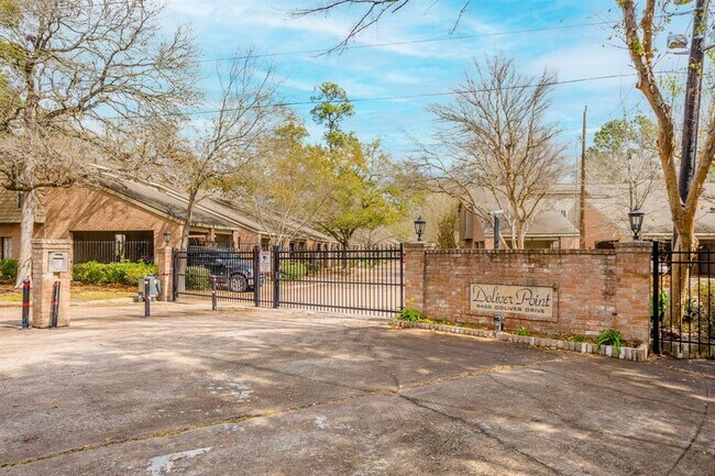 Foto del edificio - 9400 Doliver Dr