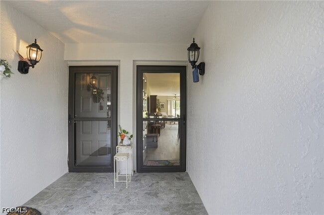 Building Photo - 5905 Trailwinds Dr