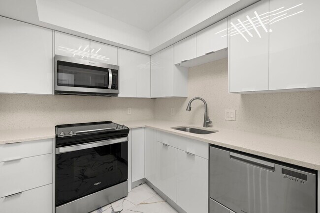 Photo - 4610 W Gray St Townhome