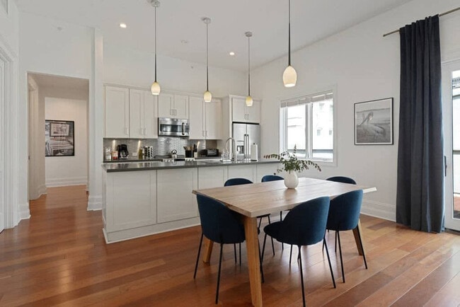 Foto del edificio - 822 Perdido St