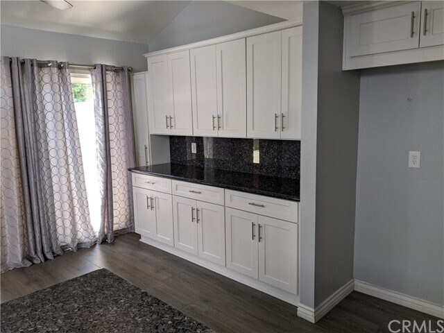Building Photo - 15027 Dogwood Ln