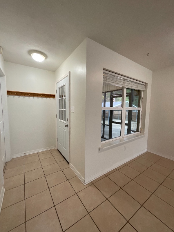 Building Photo - 6106 Fagan Cir
