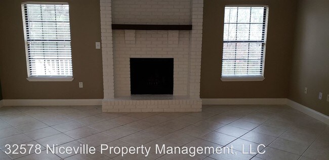 Building Photo - 3 br, 2 bath House - 922 Ridgewood Way