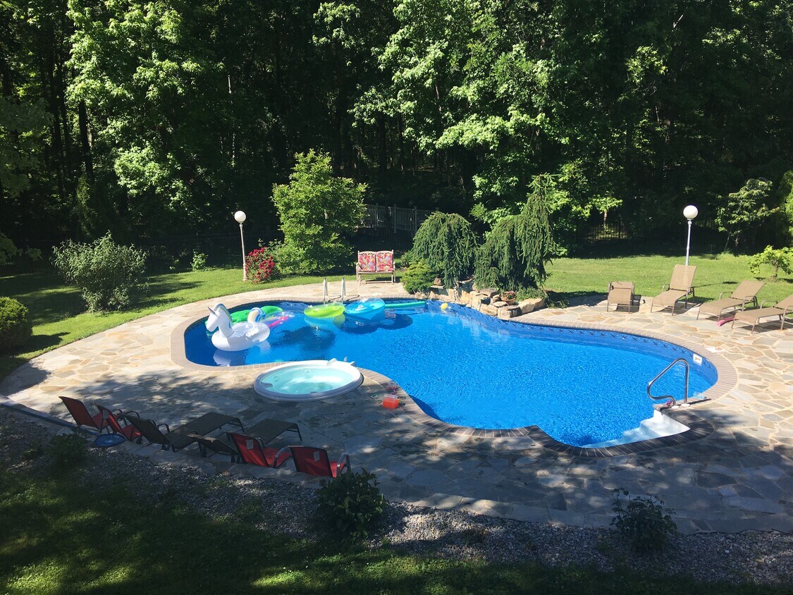 Foto principal - 124 Taylors Mills Rd