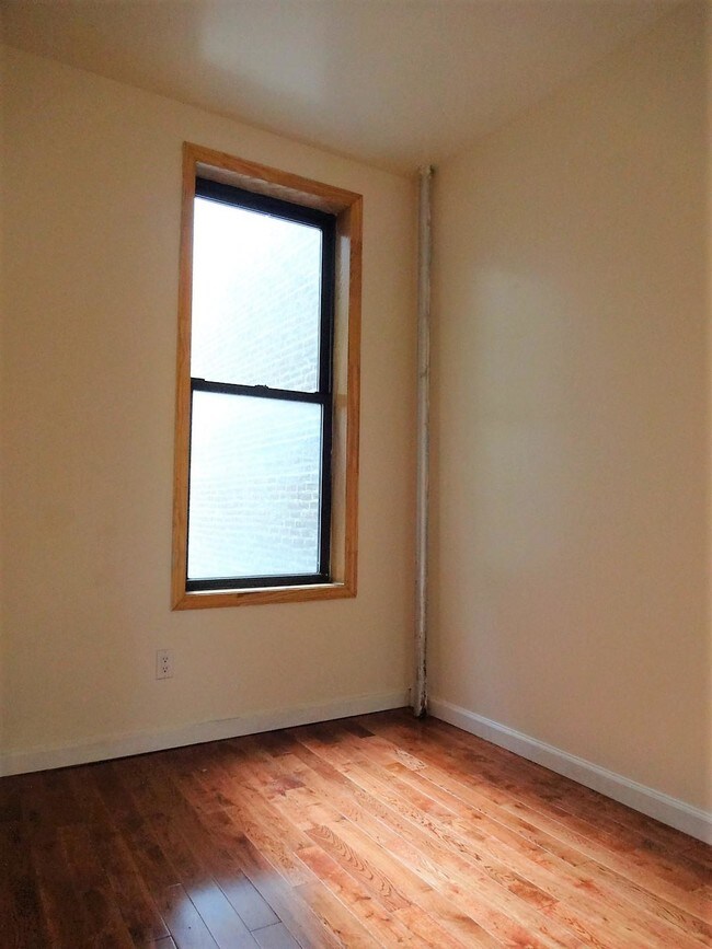 Foto del edificio - 150-152 Baxter Street
