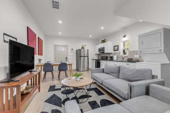 Foto del edificio - 3507 Flaxley-