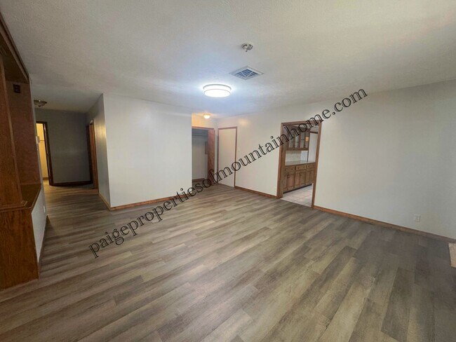 Foto del edificio - 101 Pace's Ferry Dr