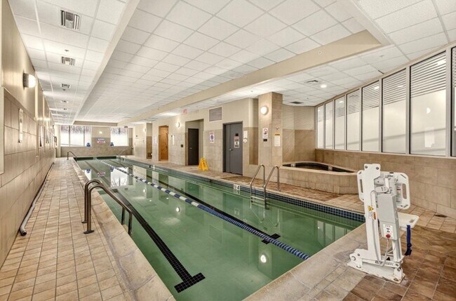 Foto del edificio - 10 Museum Way