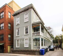 Building Photo - 25 George St