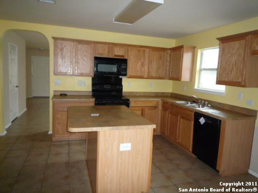 Foto del edificio - 2476 Medina Dr