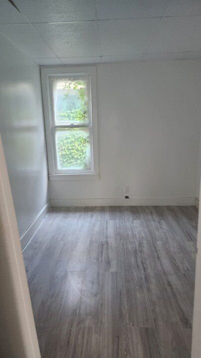 Foto del edificio - 27 Milton Ave