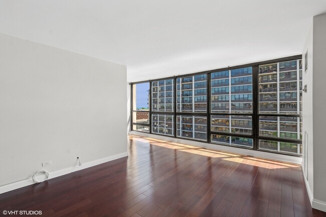 Foto del edificio - 1540 N La Salle Dr